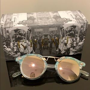 Krewe mirrored sunglasses
